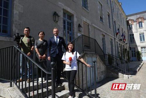 近期热门吃瓜事件老师视频,老师视频引发全网热议