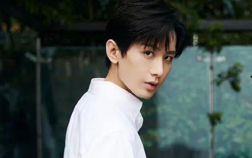 成毅爆料吃瓜视频是真的吗,真相究竟如何？