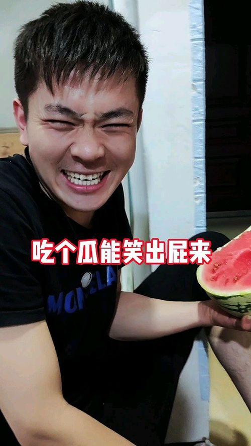 今日吃瓜热门事件社会新闻反差,吃瓜群众见证社会新闻反差大剧