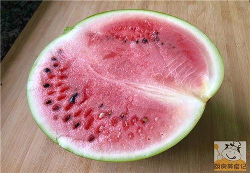 吃茄瓜会拉黑便吗,揭秘其中的关联与真相”