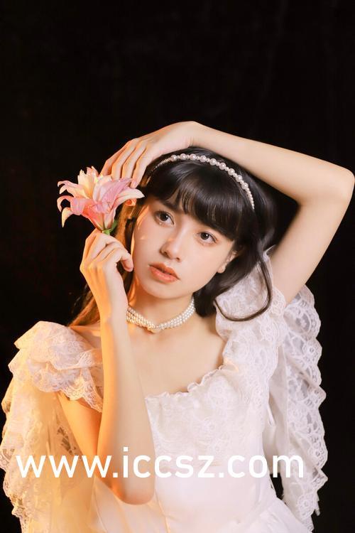 瓜老师吃瓜爆料黑料免费,揭秘娱乐圈黑料背后的真相